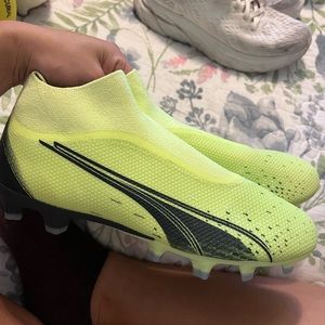 Puma ultra grip control soccer cleats